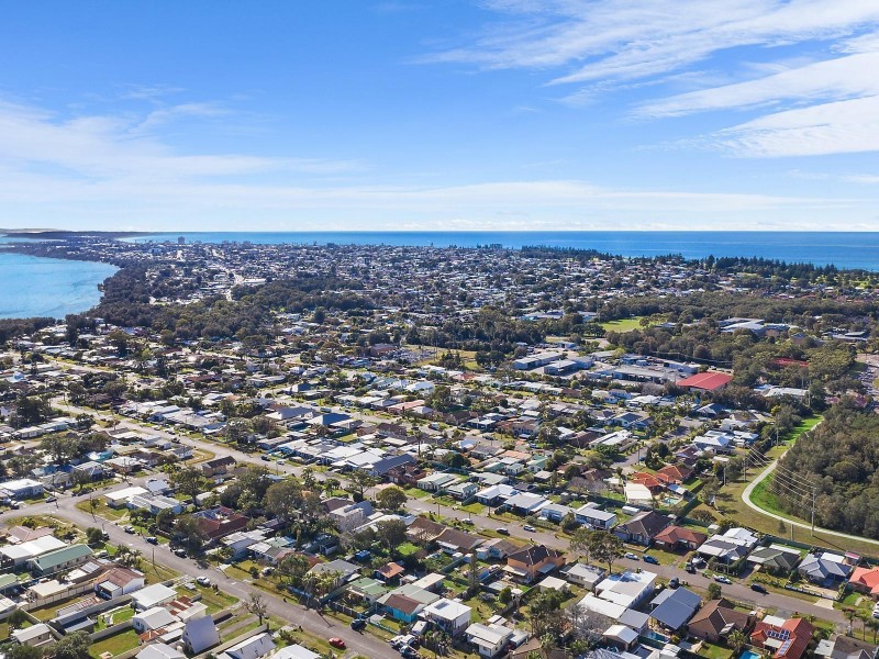 48 Tasman Avenue, Killarney Vale NSW 2261