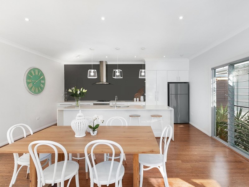 28 Armstrong Avenue, Killarney Vale NSW 2261