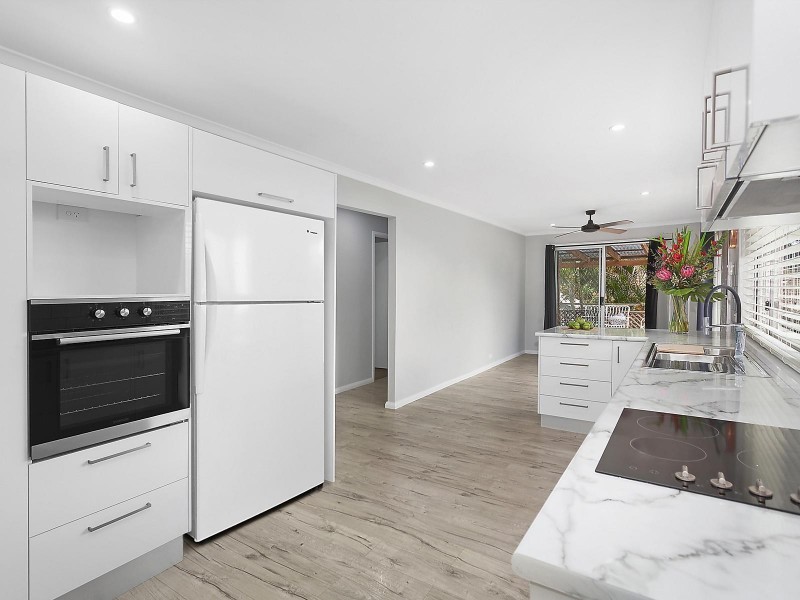 56 Kilkenny Parade, Berkeley Vale NSW 2261