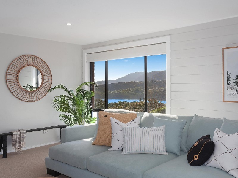 8 Lavinia Street, Forresters Beach NSW 2260