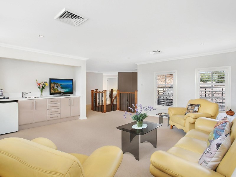 145 Ocean Parade, Blue Bay NSW 2261