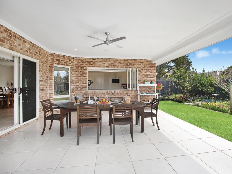 145 Ocean Parade, Blue Bay NSW 2261