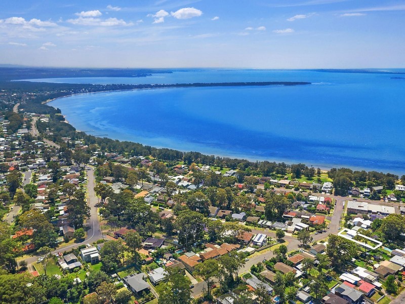 12 Shannon Parade, Berkeley Vale NSW 2261