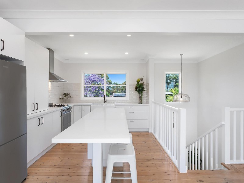 12 Shannon Parade, Berkeley Vale NSW 2261