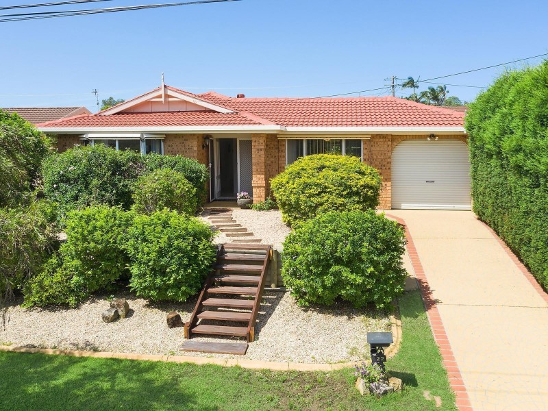 22 Scarborough Place, Bateau Bay NSW 2261