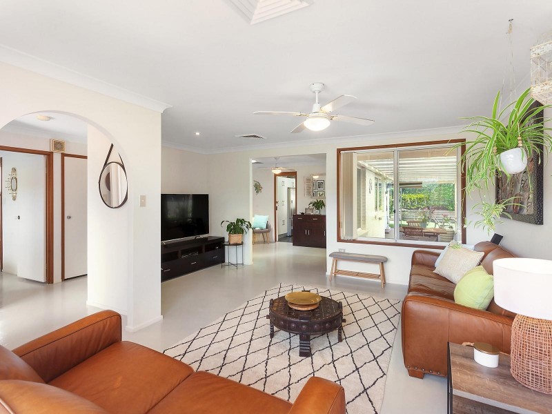 22 Scarborough Place, Bateau Bay NSW 2261