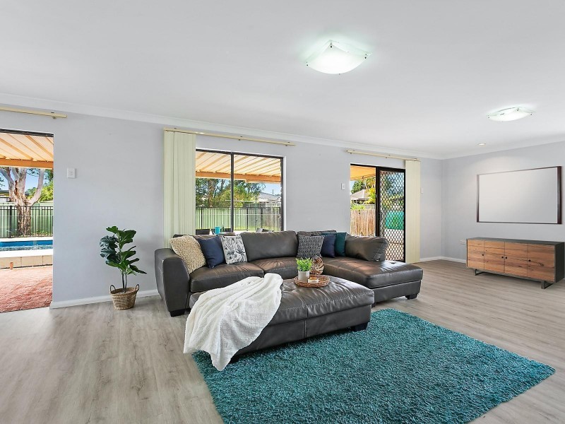 7 Clare Crescent, Berkeley Vale NSW 2261
