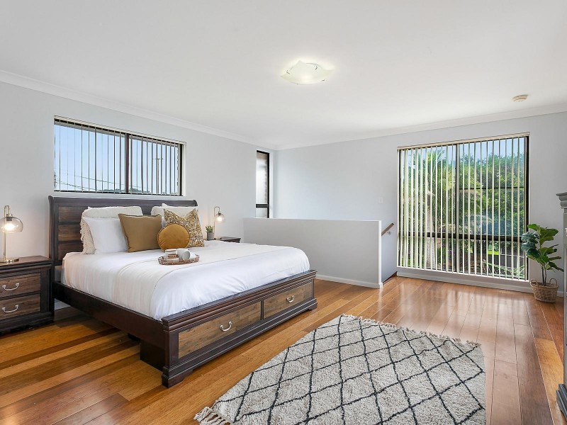 7 Clare Crescent, Berkeley Vale NSW 2261