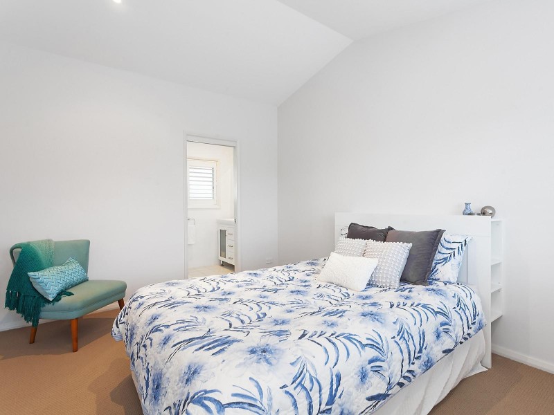 2/82 Hutton Road, The Entrance North NSW 2261