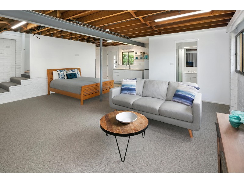 11 Headland Road, Sapphire Beach NSW 2450