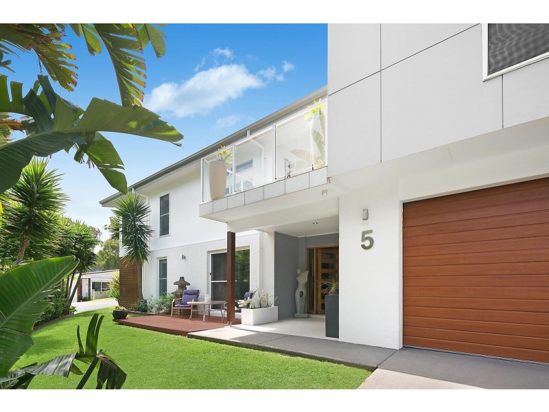 5 Whitewater Place, Sapphire Beach NSW 2450