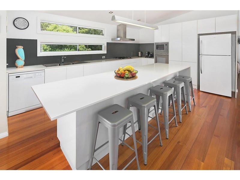 5 Whitewater Place, Sapphire Beach NSW 2450