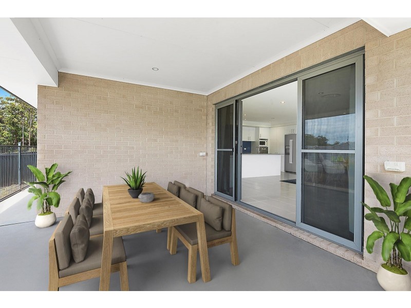 3 Pearl Place, Sandy Beach NSW 2456