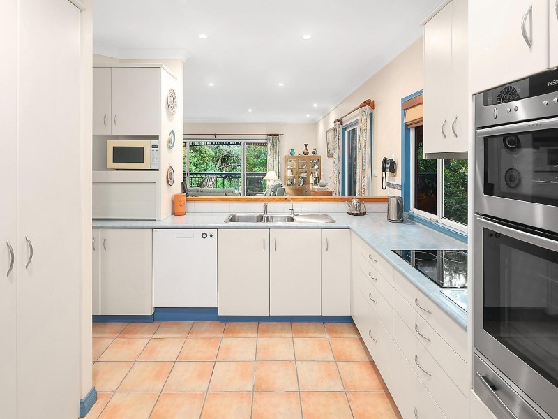 27 Crystal Drive, Sapphire Beach NSW 2450