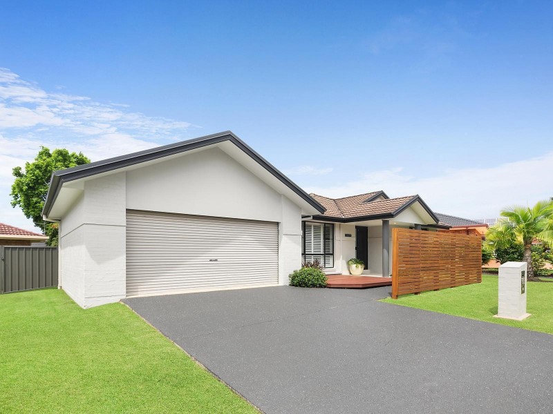 69 Adelines Way, Coffs Harbour NSW 2450