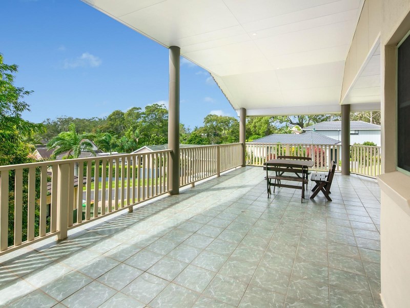 4 Serene Court, Sapphire Beach NSW 2450