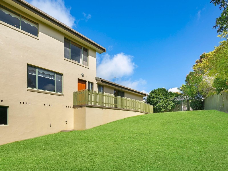 4 Serene Court, Sapphire Beach NSW 2450