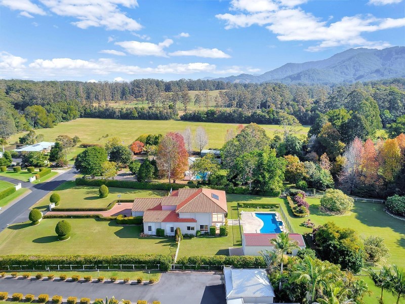 90 Bakker Drive, Bonville NSW 2441