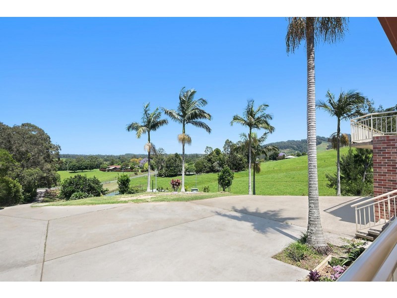 370 Crossmaglen Road, Bonville NSW 2441