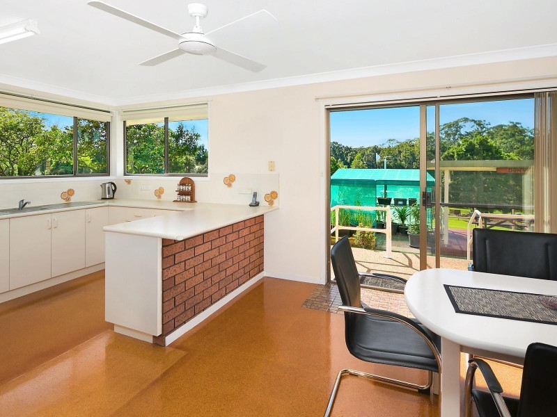 129 Braford Drive, Bonville NSW 2441