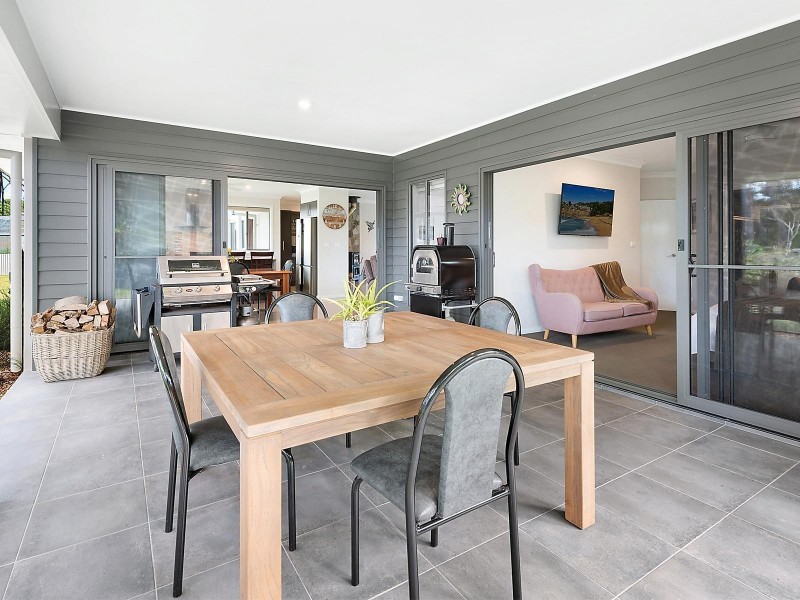 188 Pearl Circuit, Valla NSW 2448