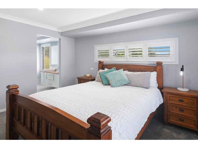 9 Moonlight Crescent, Coffs Harbour NSW 2450