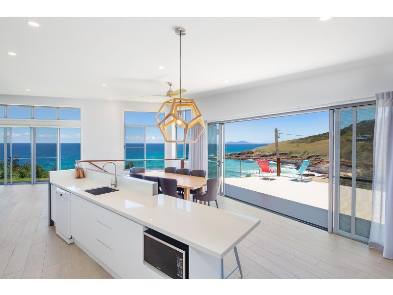 2A Waratah Street, Scotts Head NSW 2447