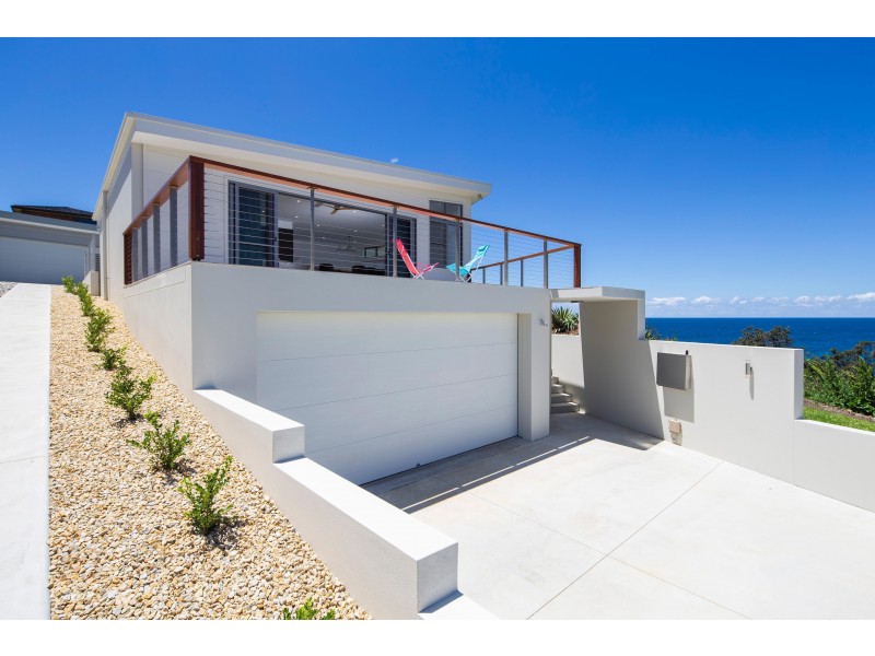2A Waratah Street, Scotts Head NSW 2447
