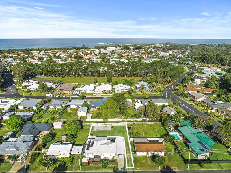 16A Sixteenth Avenue, Sawtell NSW 2452