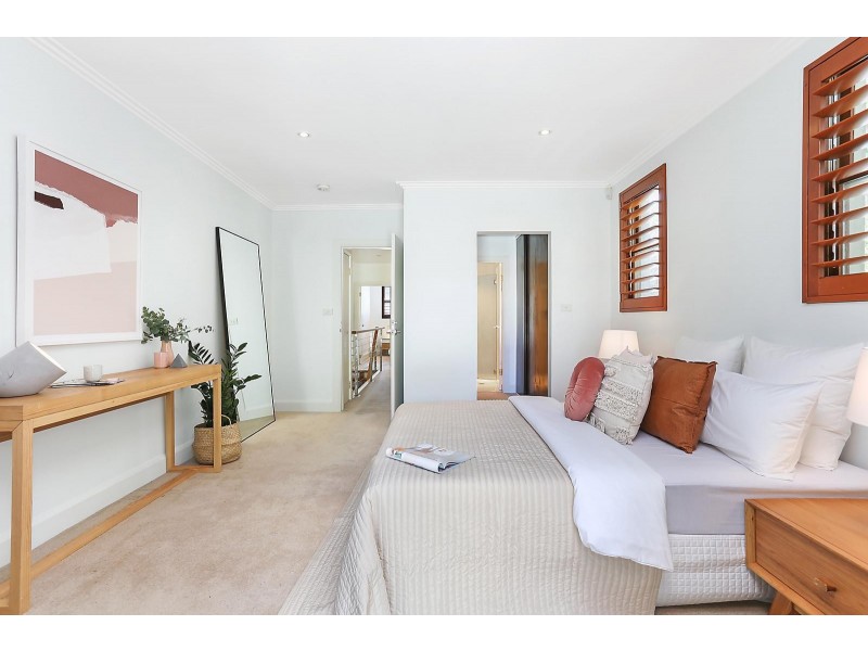 153 Railway Parade, Erskineville NSW 2043