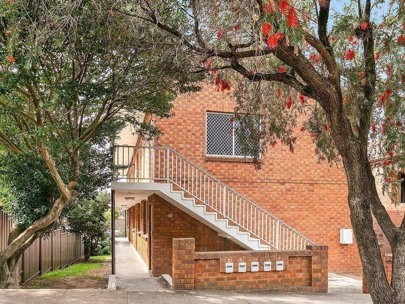 13 Schwebel Street, Marrickville NSW 2204