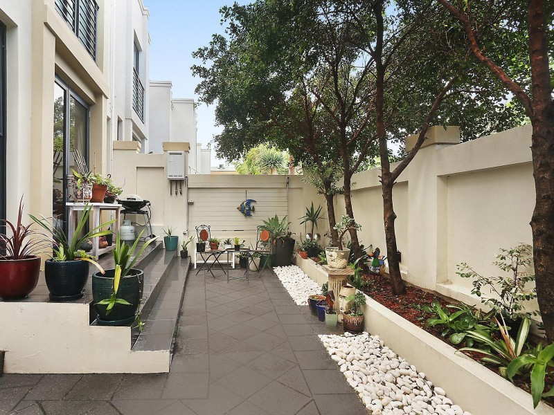 14 Farrow Lane, Tempe NSW 2044