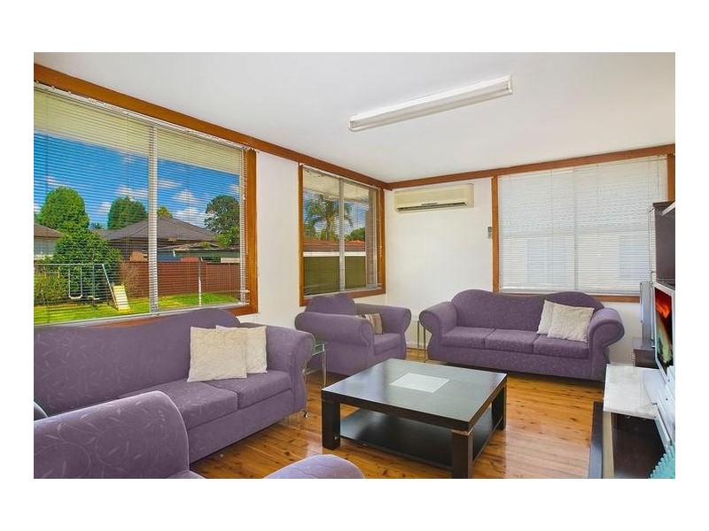 8 Warren Street, Ryde NSW 2112