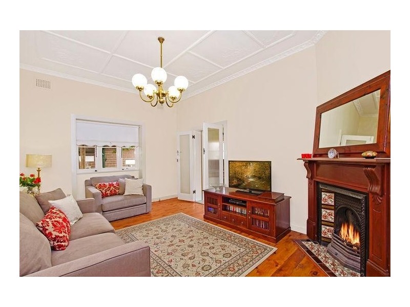 305 Rowe Street, Eastwood NSW 2122