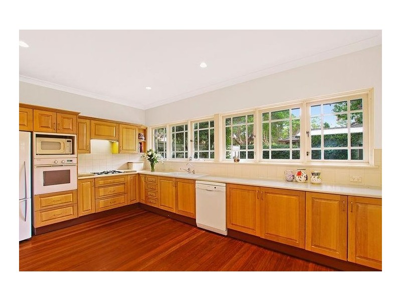 305 Rowe Street, Eastwood NSW 2122