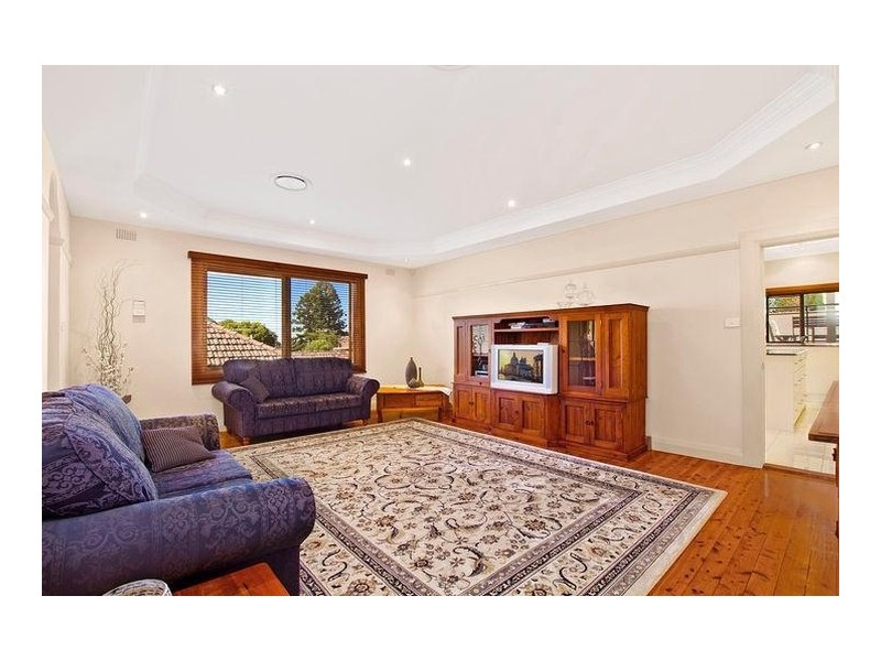 5 Buena Vista Avenue, Denistone NSW 2114