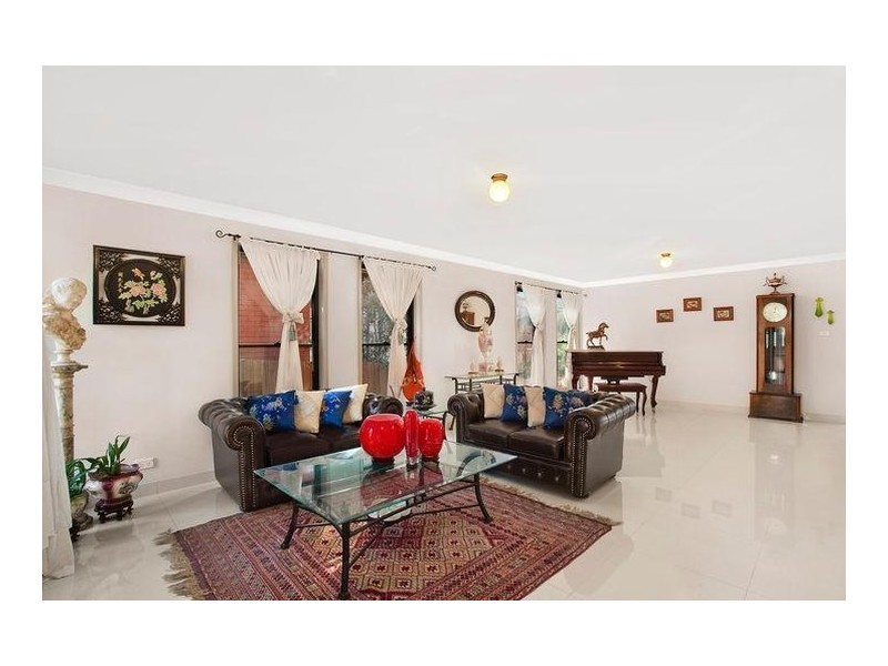 4 Holly Avenue, Ryde NSW 2112