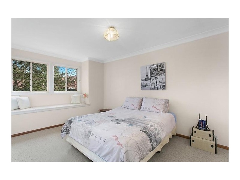33 Cecil Street, Denistone East NSW 2112
