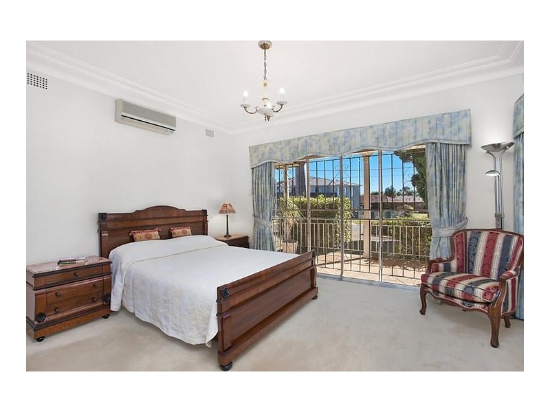 8 Westminster Avenue, Carlingford NSW 2118