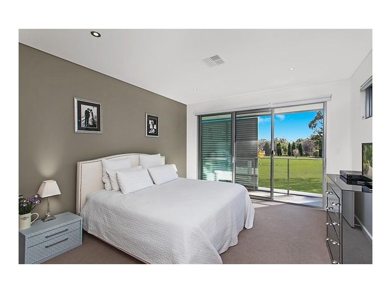 40 Central Park Avenue, Baulkham Hills NSW 2153
