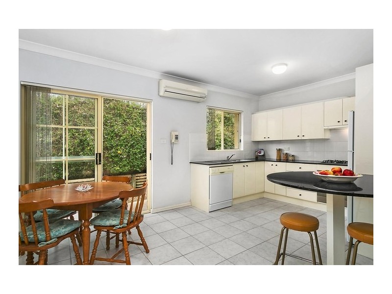 2/74 Balaclava Road, Eastwood NSW 2122