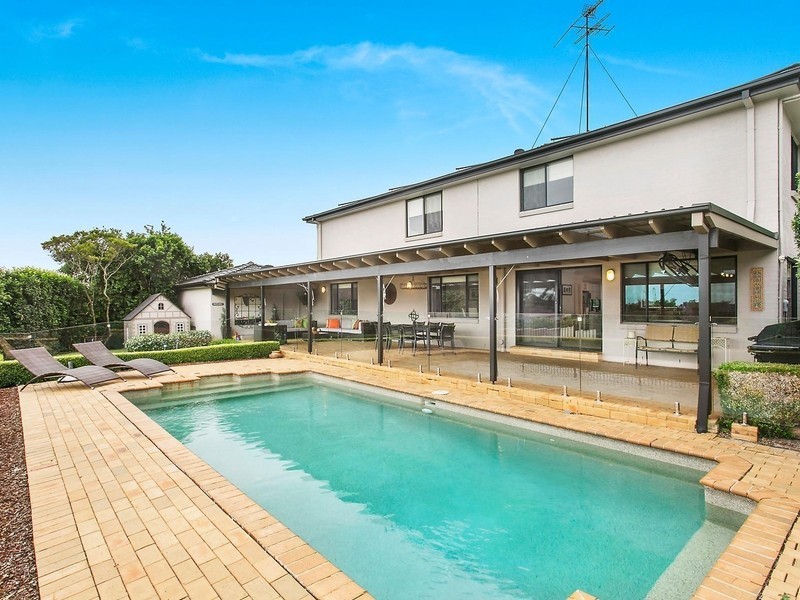 22 Pinetree Drive, Carlingford NSW 2118