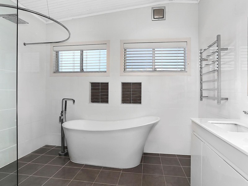 8 Woodstock Road, Carlingford NSW 2118