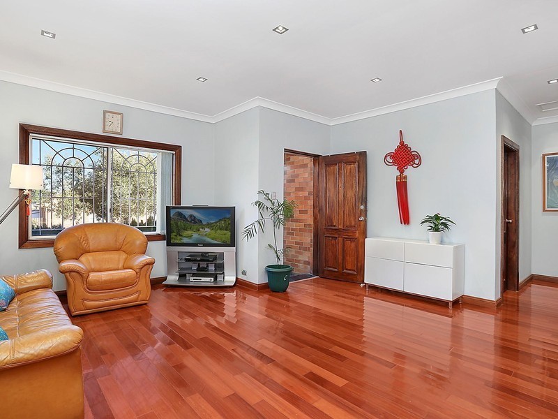 25 Lambert Avenue, Ermington NSW 2115