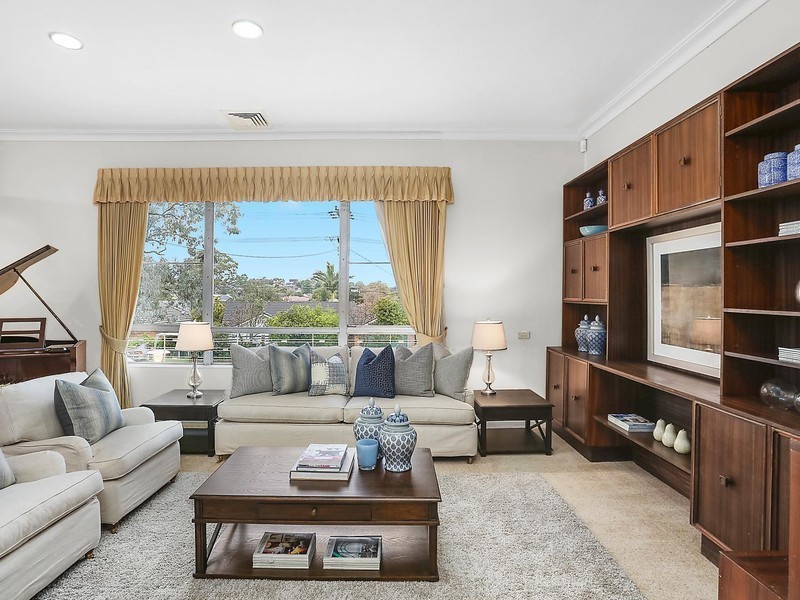 10 Lochinvar Parade, Carlingford NSW 2118