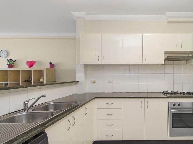 16/2 Shirley Street, Carlingford NSW 2118