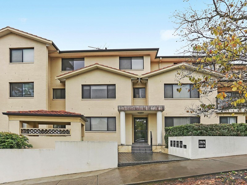 1/20A Essex Street, Epping NSW 2121