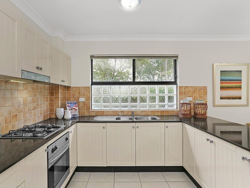 1/20A Essex Street, Epping NSW 2121
