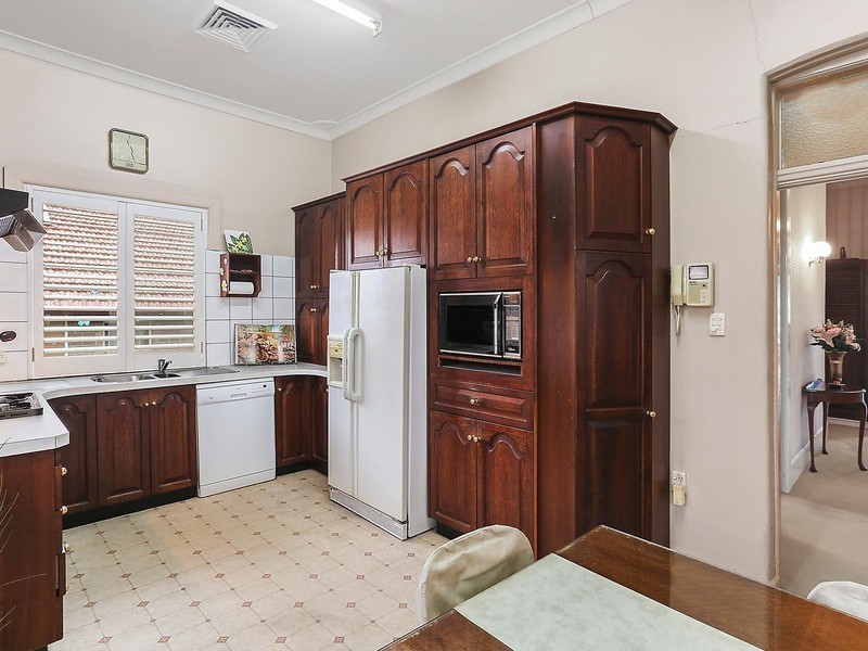 40 Fourth Avenue, Eastwood NSW 2122