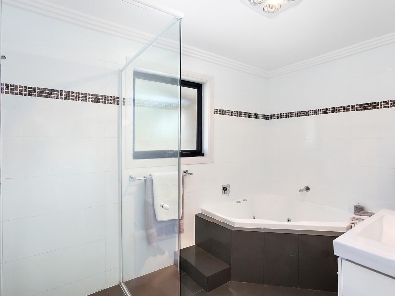 9 Daveney Way, West Pennant Hills NSW 2125